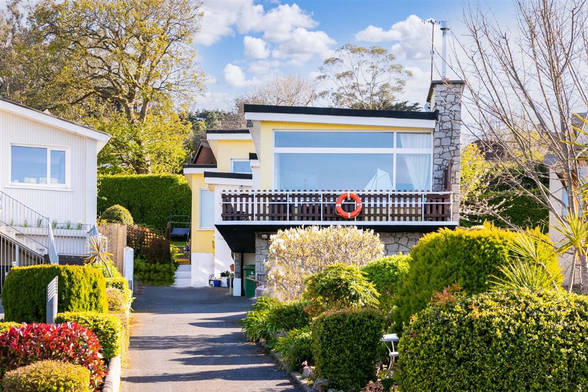 SELSKAR, 23 Knocknacree Park, Dalkey, Co. Dublin