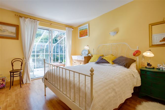 SELSKAR, 23 Knocknacree Park, Dalkey, Co. Dublin