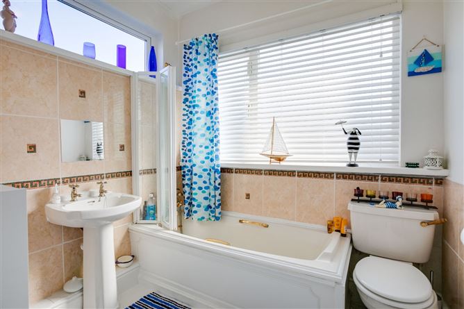 SELSKAR, 23 Knocknacree Park, Dalkey, Co. Dublin