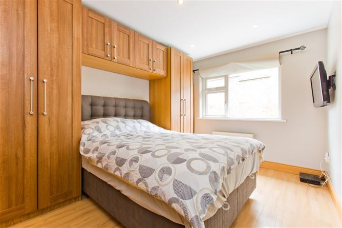 8 Thirlestane Terrace, Thomas Court, The Liberties, Dublin 8