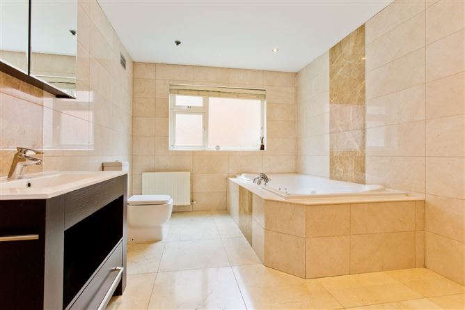 8 Thirlestane Terrace, Thomas Court, The Liberties, Dublin 8