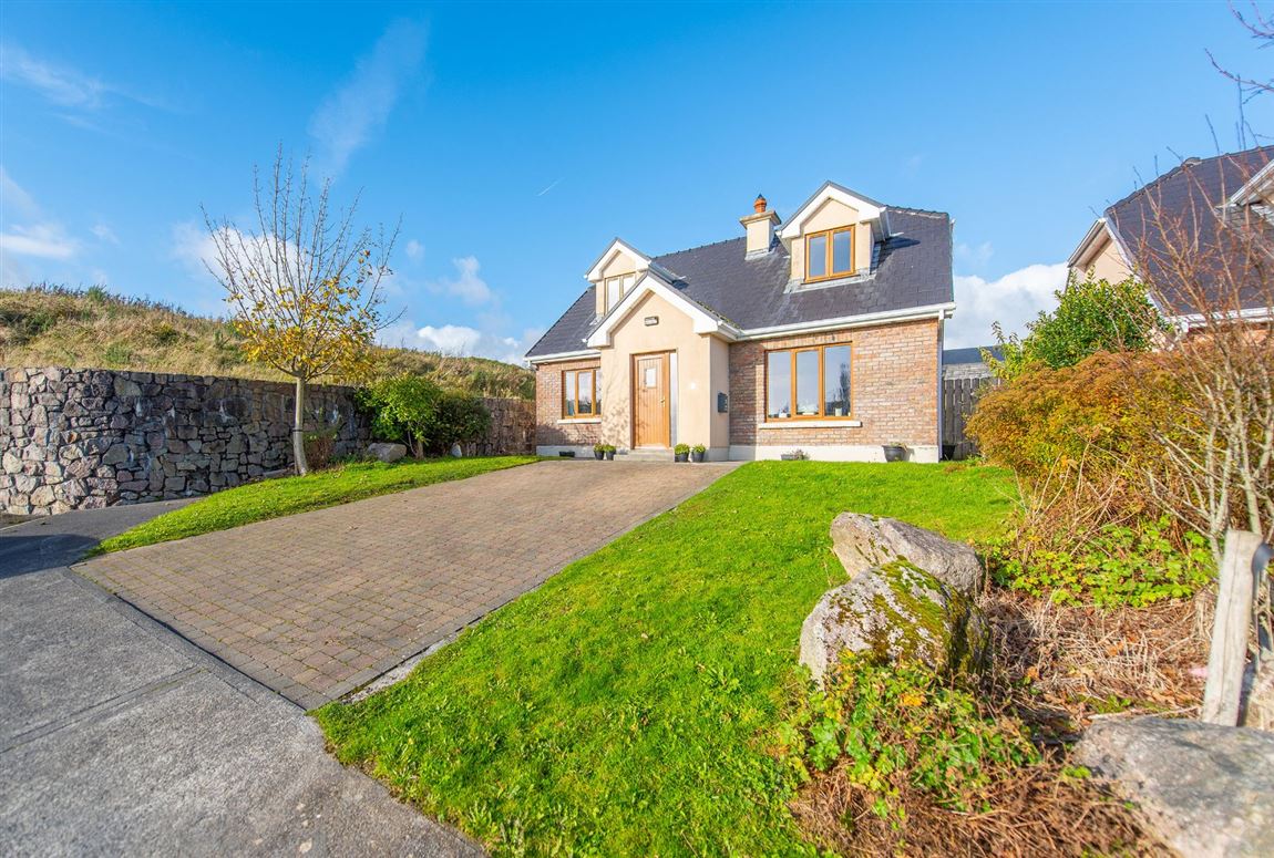 13 Cul Aitinn, Clybaun Road, Knocknacarra, Galway