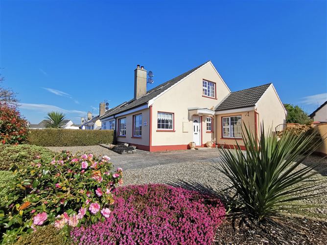 47 Willow Park, Ennis, Co. Clare DNG O'Sullivan Hurley 4581742 MyHome.ie Residential