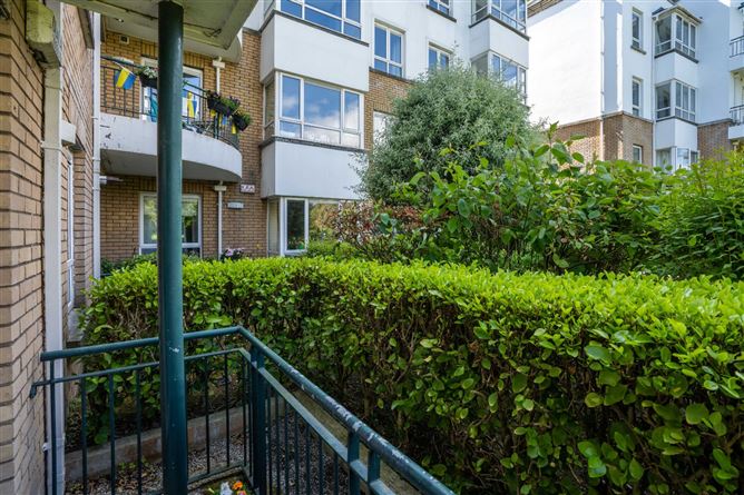 Apt45 Seamount, Booterstown, Co. Dublin