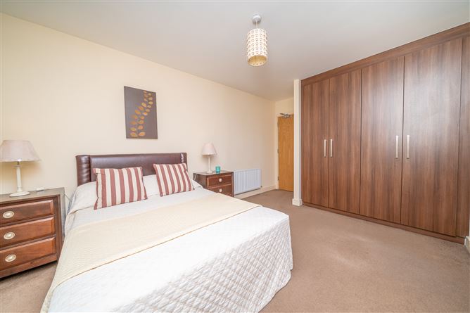 235 Kilmainham Square, Kilmainham, Dublin 8