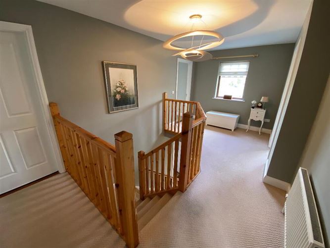 17 Cois Na Habháinn, Mullinahone, Tipperary