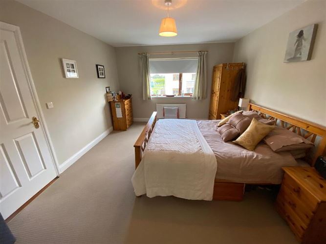 17 Cois Na Habháinn, Mullinahone, Tipperary