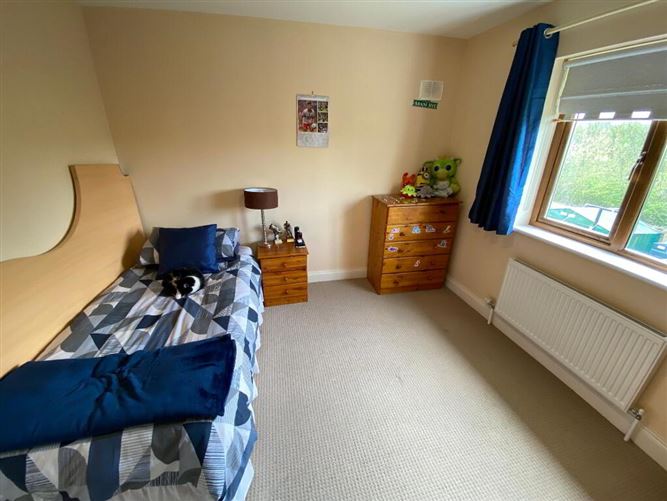 17 Cois Na Habháinn, Mullinahone, Tipperary