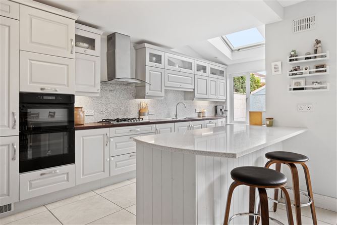 16 Castlefield Park, Knocklyon, Dublin 16