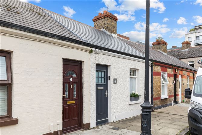 4 New Street North, Smithfield, Dublin 7