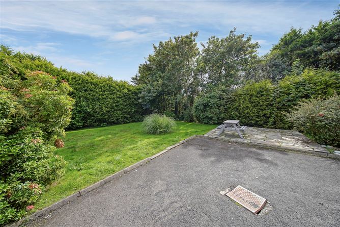 Photo 33 of 36 — Erin's Cottage, College Farm Road, Letterkenny, Co. Donegal