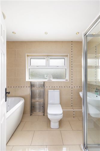 Photo 18 of 25 — 88 Castleknock Way, Laurel Lodge, Castleknock, Dublin 15