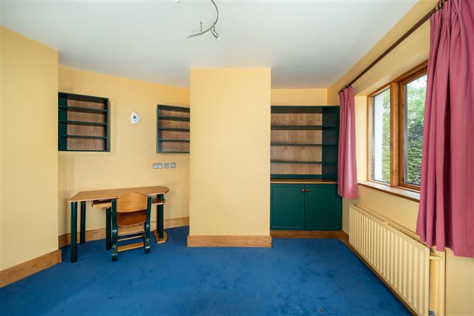 Dún na Sí, Ross Road, Screggan, Tullamore, Co. Offaly