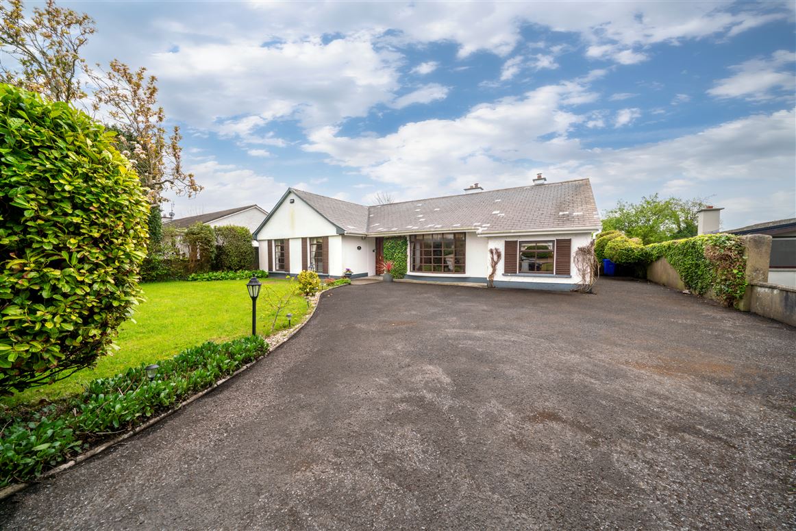 Englewood Bohernasup, Ballina, Mayo