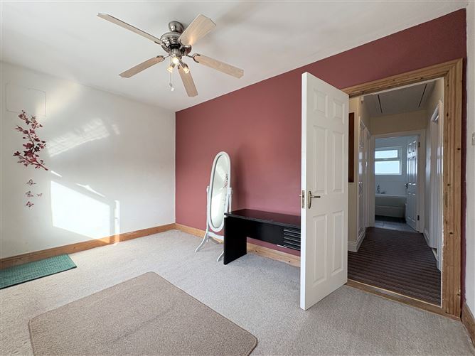 4 Roselawn Court, Castleknock, Dublin 15, County Dublin