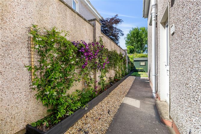 Photo 27 of 32 — 53 The Paddocks, Castleredmond, Midleton, Cork