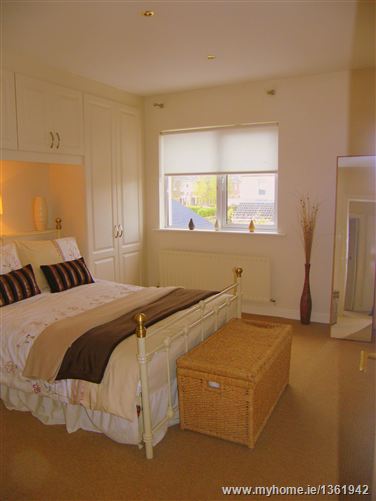 77 Hazelbury Park, Clonee,   Dublin 15