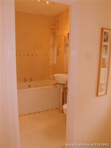 77 Hazelbury Park, Clonee,   Dublin 15