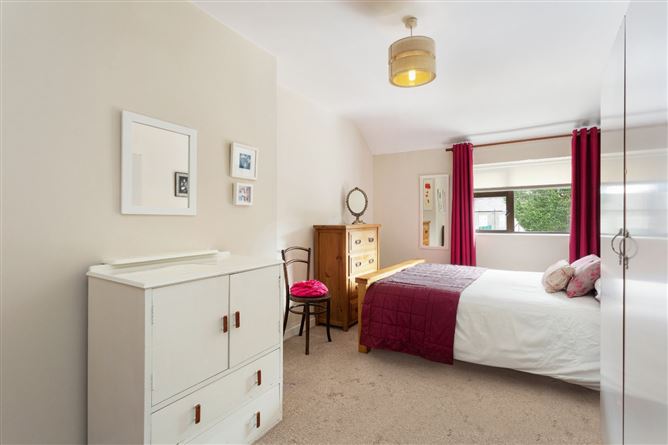 12 Poole Street, Pimlico, Dublin 8