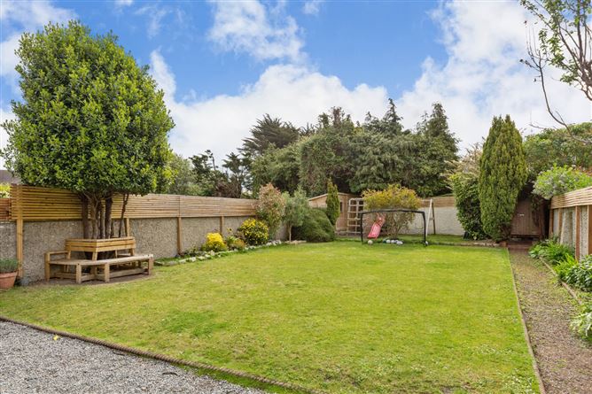 7 Rowan Park, Blackrock, Co. Dublin