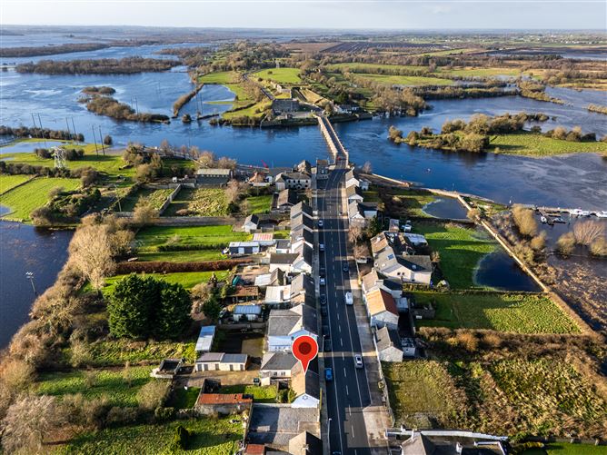 Main Street, Shannonbridge, Co. Offaly