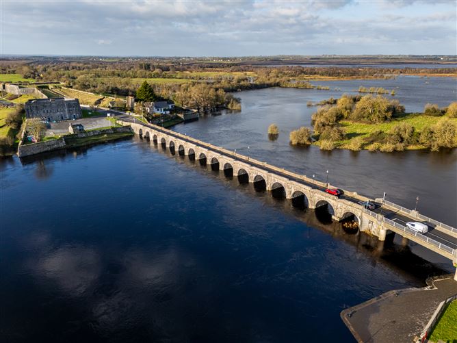Main Street, Shannonbridge, Co. Offaly