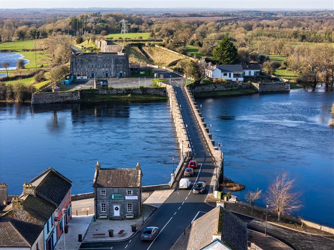 Main Street, Shannonbridge, Co. Offaly