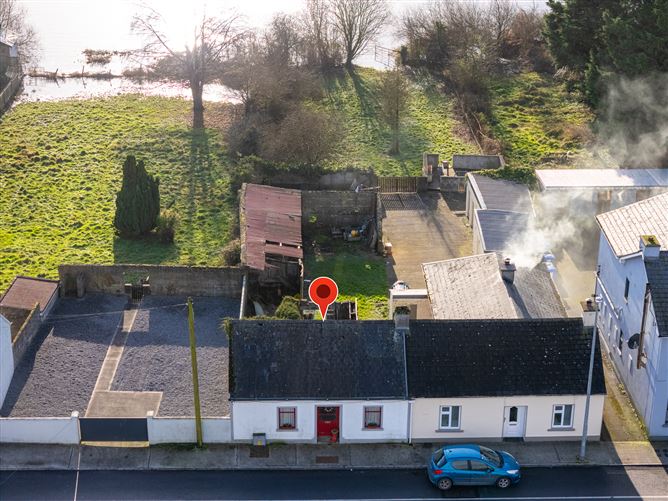 Main Street, Shannonbridge, Co. Offaly
