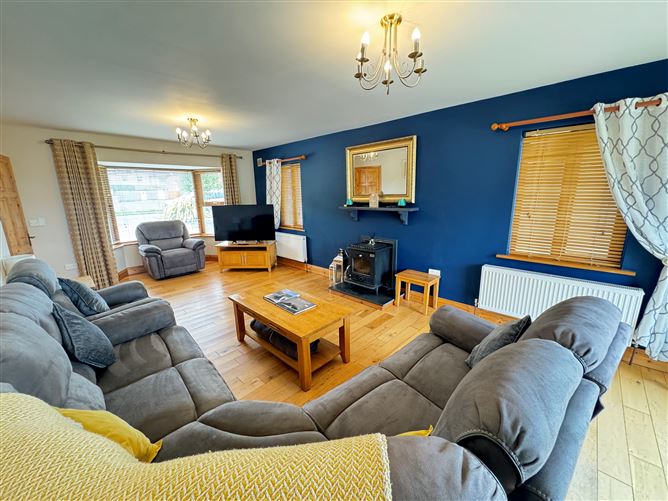 Ref 1191 - 2 Marina Walk, Caherciveen, Kerry
