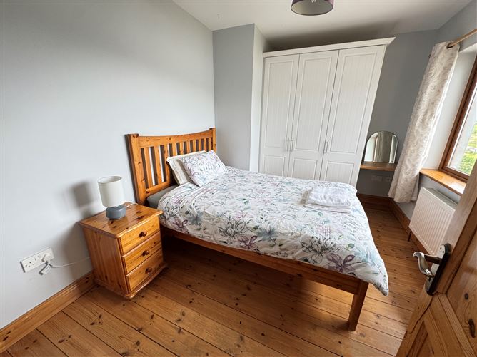 Ref 1191 - 2 Marina Walk, Caherciveen, Kerry