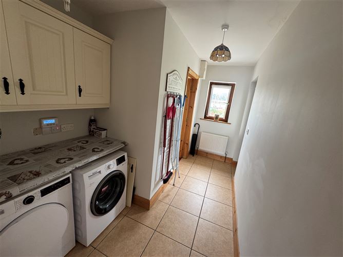Ref 1191 - 2 Marina Walk, Caherciveen, Kerry