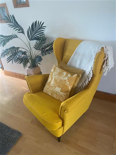 https://photos-a.propertyimages.ie/media/2/4/9/4944942/af5eb1dd-5c56-4966-8d91-269f7b4e3a95_l.jpg