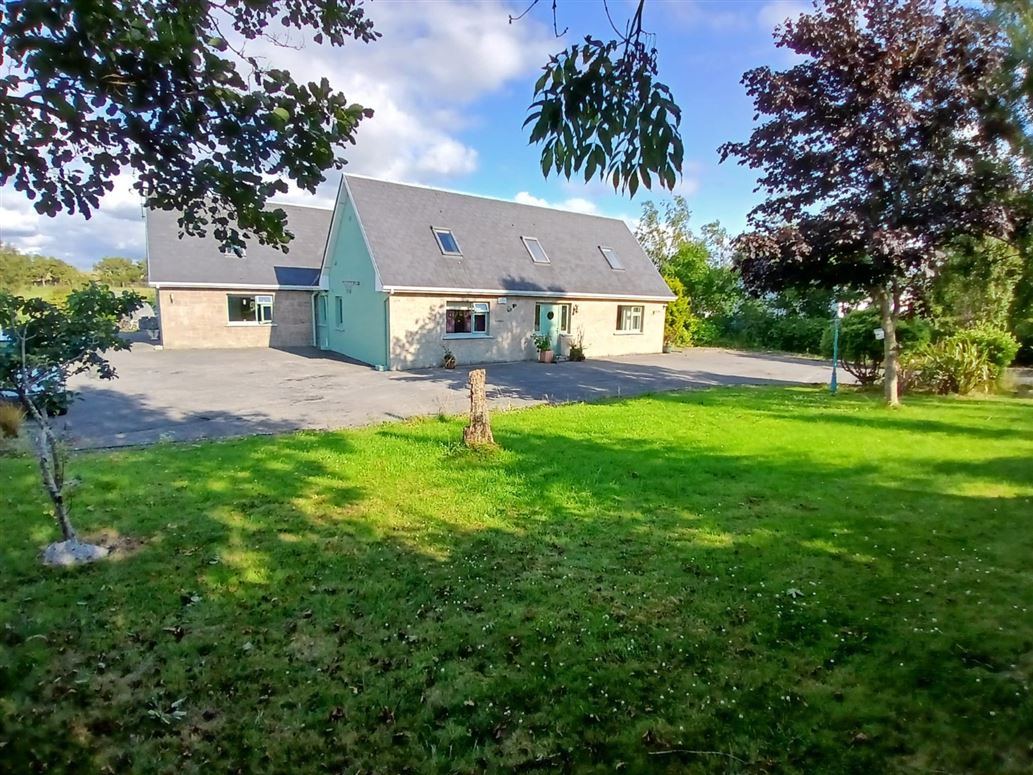 Long Meadow, Moy, Kinvara, Co. Galway