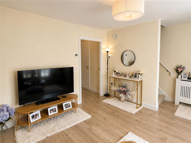 Photo 4 of 19 — 55 Castle Avenue, Hereford Park, Leixlip, Kildare
