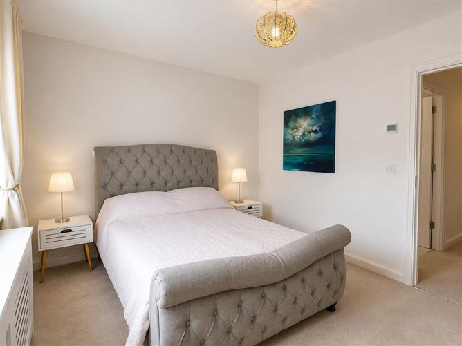 Photo 11 of 19 — 55 Castle Avenue, Hereford Park, Leixlip, Kildare
