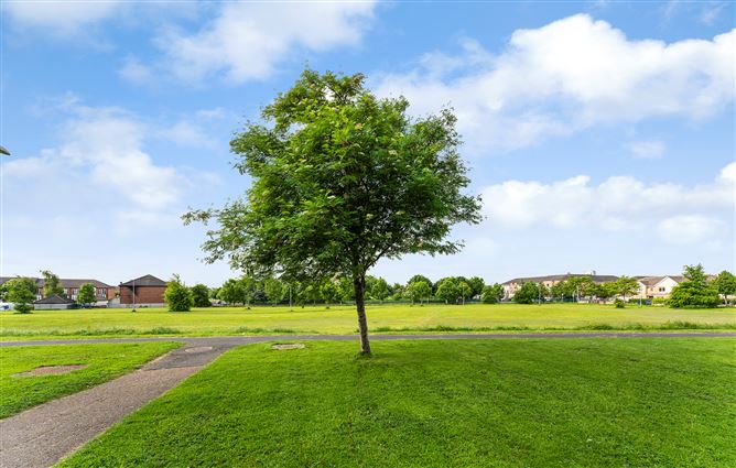 30 Seagrave Drive, St.Margarets Road, Dublin 11