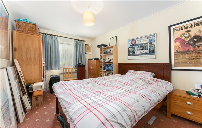 30 Seagrave Drive, St.Margarets Road, Dublin 11