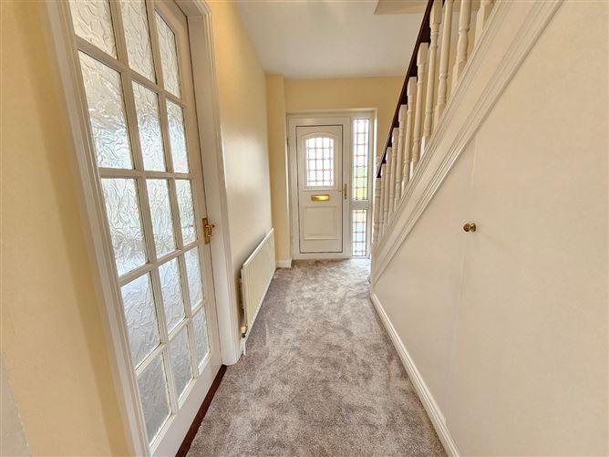 8 Rosanore, Lifford, Ennis, Co. Clare