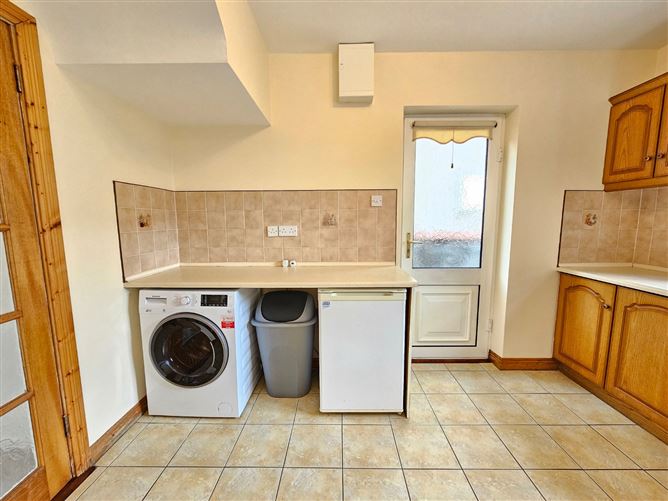 8 Rosanore, Lifford, Ennis, Co. Clare