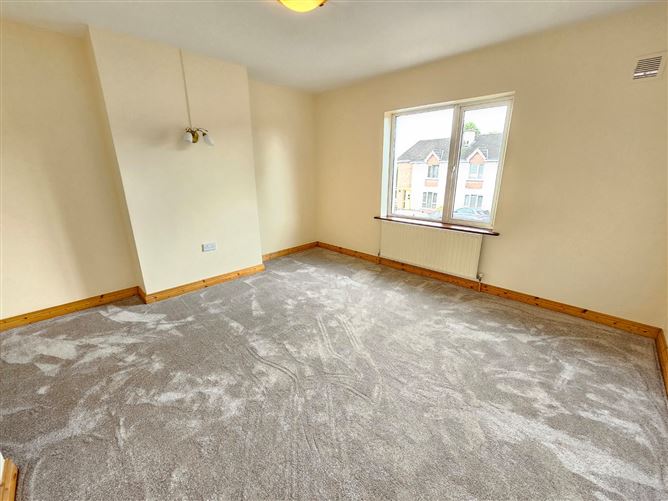 8 Rosanore, Lifford, Ennis, Co. Clare