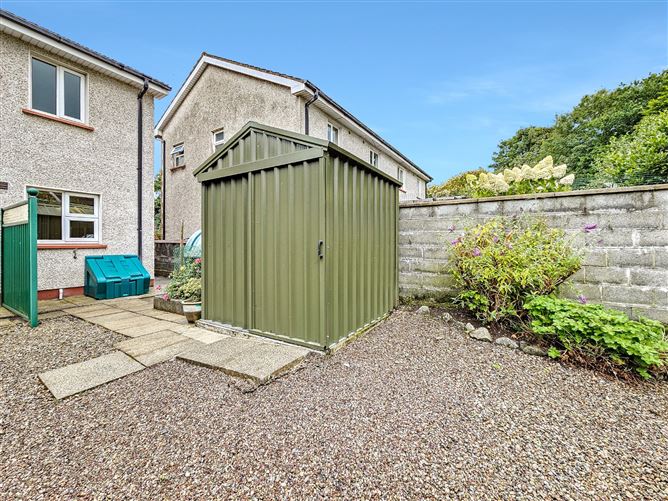 8 Rosanore, Lifford, Ennis, Co. Clare