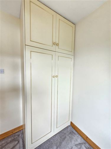 8 Rosanore, Lifford, Ennis, Co. Clare