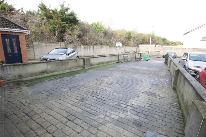 33 Sundale Park, Tallaght, Dublin 24