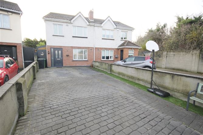 33 Sundale Park, Tallaght, Dublin 24