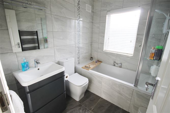 33 Sundale Park, Tallaght, Dublin 24