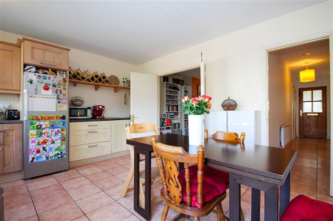 23 Marlfield Lawn, Kiltipper, Dublin 24