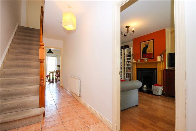 23 Marlfield Lawn, Kiltipper, Dublin 24