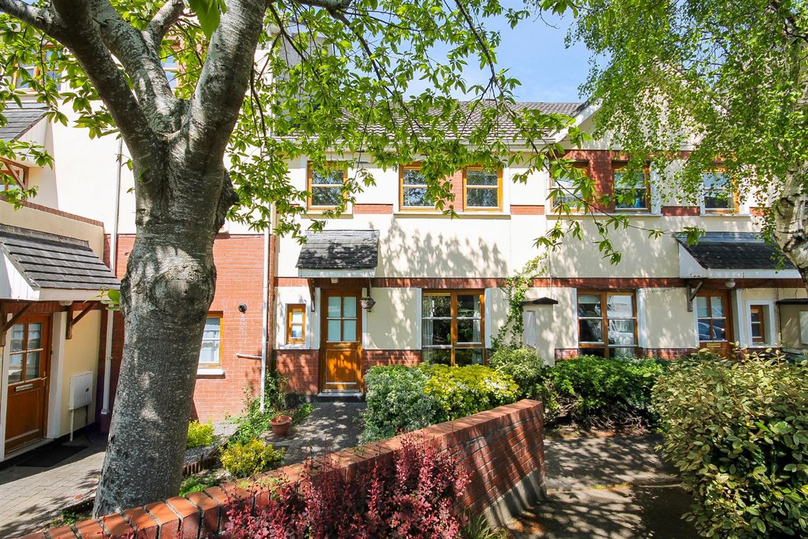 23 Marlfield Lawn, Kiltipper, Dublin 24