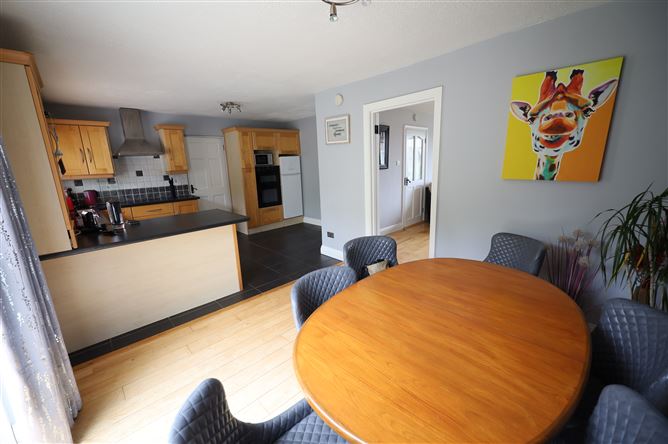 53 Liosbourne, Carrigaline, Cork