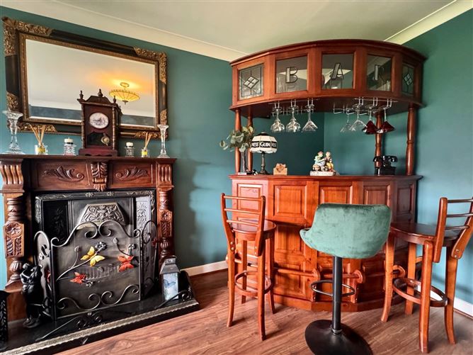 Photo 5 of 23 — 36 Wheatfields, Clonmel, County Tipperary